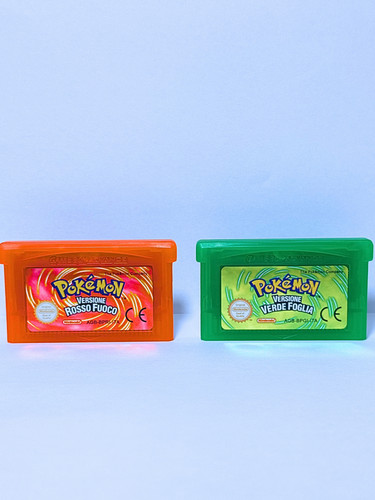 Lotto pokemon rosso - pokemon, e